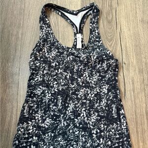 Lululemon Athletica Black and White Leaf Print Tank Top